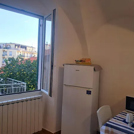 Апартаменты Casa Fiori - Zona , 7 Min Dalle Spiagge Санремо