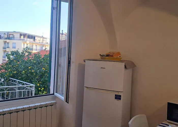 Апартаменты Casa Fiori - Zona , 7 Min Dalle Spiagge Санремо